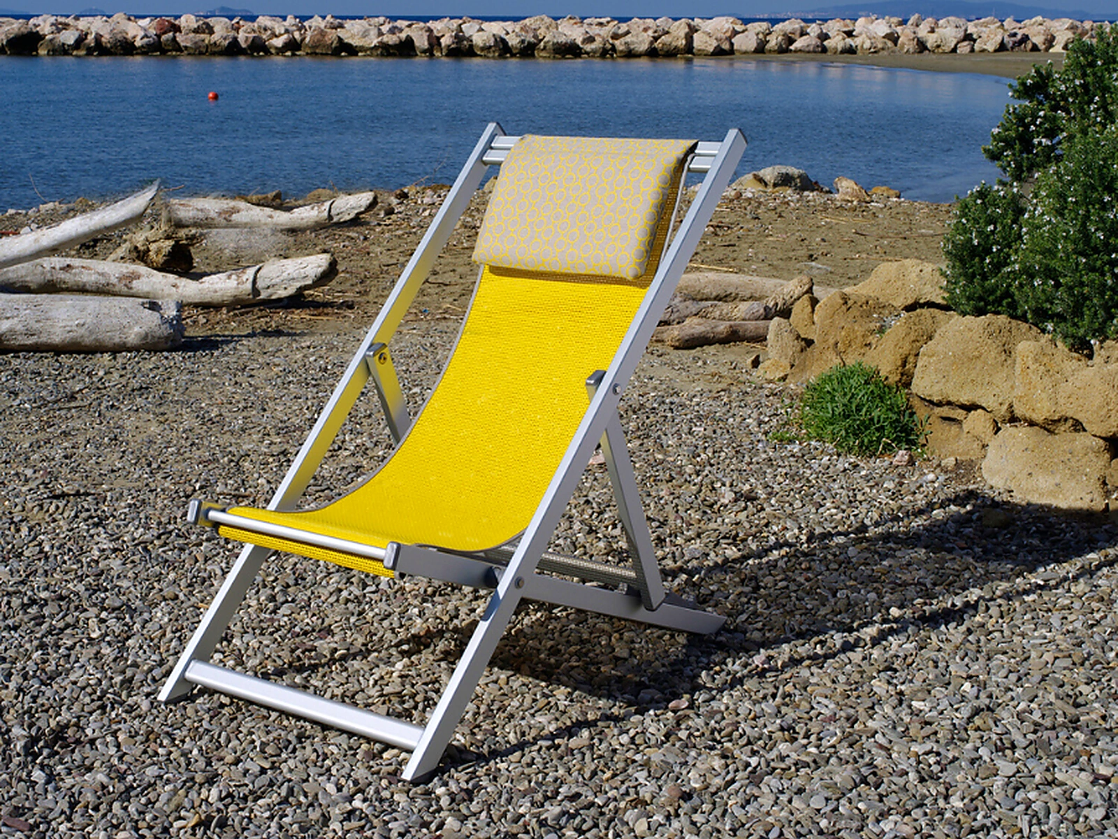 Design della sdraio Selenia Toscano Forme sulla spiaggia